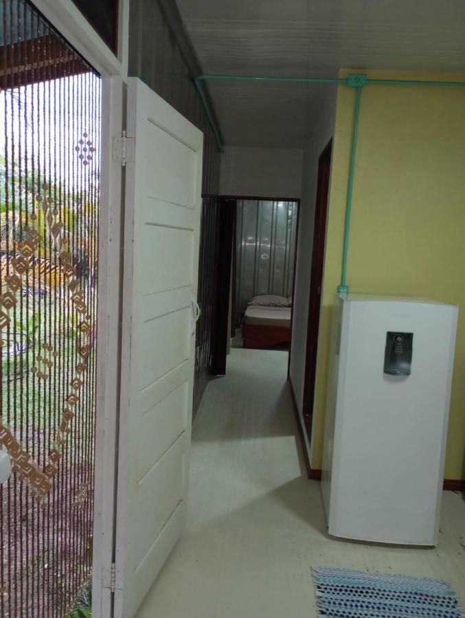 Container House Cahuita Hotel Ngoại thất bức ảnh