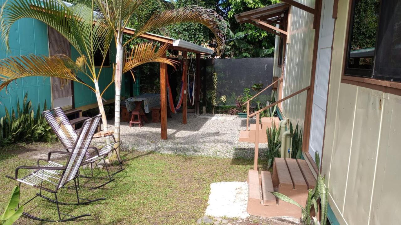 Container House Cahuita Hotel Ngoại thất bức ảnh